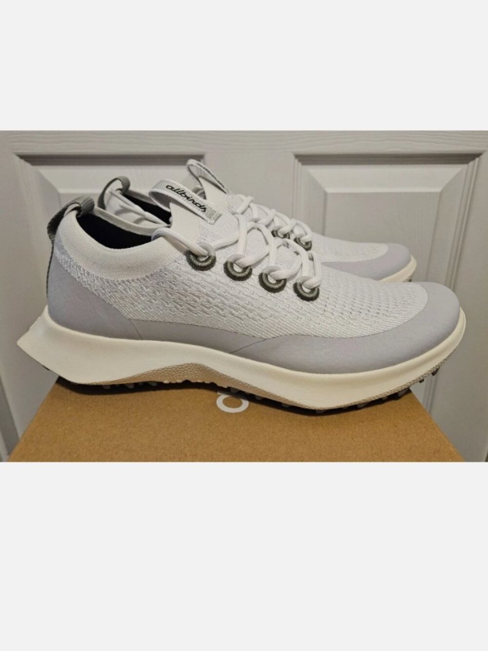 Women's Allbirds Tree dasher 2 Size 11 Blizzard/Hazy pine Athletic Sneakers